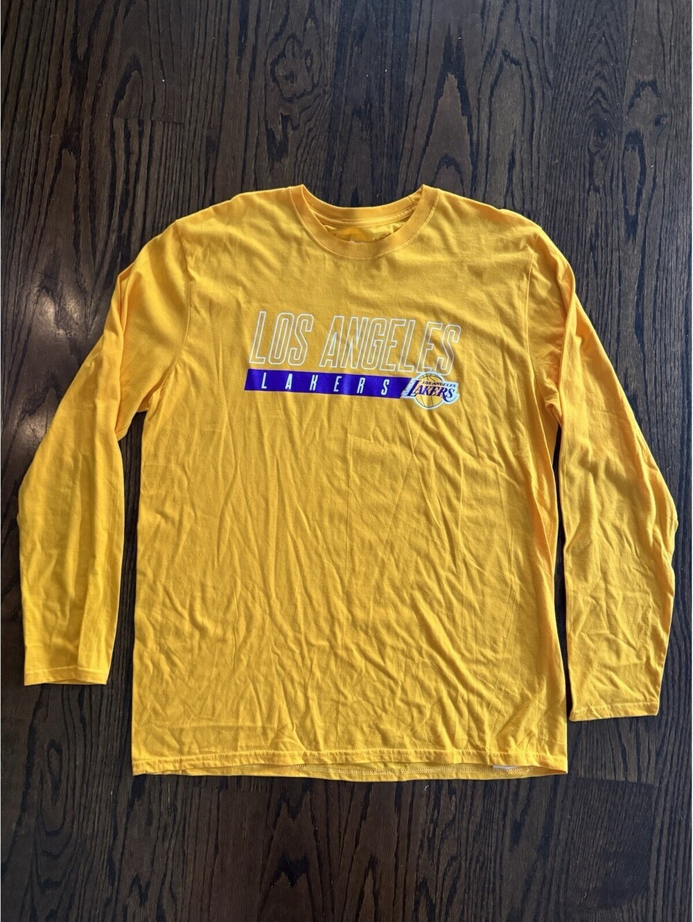 Los Angeles Lakers NBA Long Sleeve T-Shirt Men’s XL Yellow Basketball Team